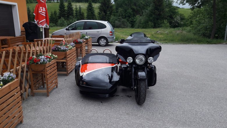 Schoene-Harley-mit-Seitenwagen, © Fam. Schendl Schoene-Harley-mit-Seitenwagen, © Fam. Schendl