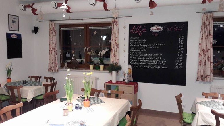 Treffpunkt bei Lilly & Eddy, © Fam. Schendl Treffpunkt bei Lilly & Eddy, © Fam. Schendl