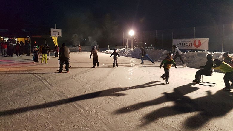 Eislaufen in Bad Traunstein, © Gemeinde Bad Traunstein Eislaufen in Bad Traunstein, © Gemeinde Bad Traunstein