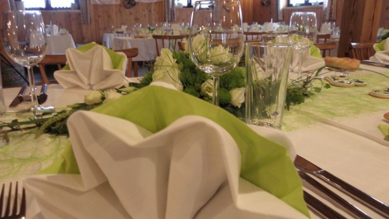 Harmonikawirt set table, © Harmonikawirt Familie Lagler Harmonikawirt set table, © Harmonikawirt Familie Lagler