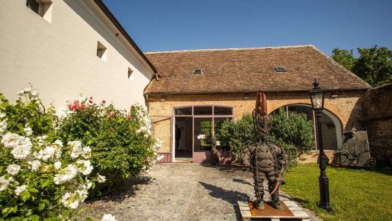 Spoerri Innenhof, © Ausstellungshaus Spoerri Spoerri Innenhof, © Ausstellungshaus Spoerri