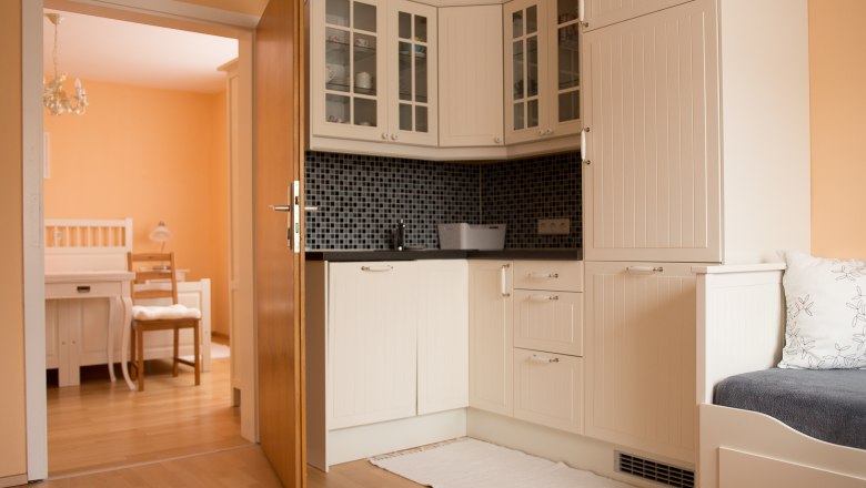 Kitchen corner and dining area, © Sabine Preißl Kitchen corner and dining area, © Sabine Preißl