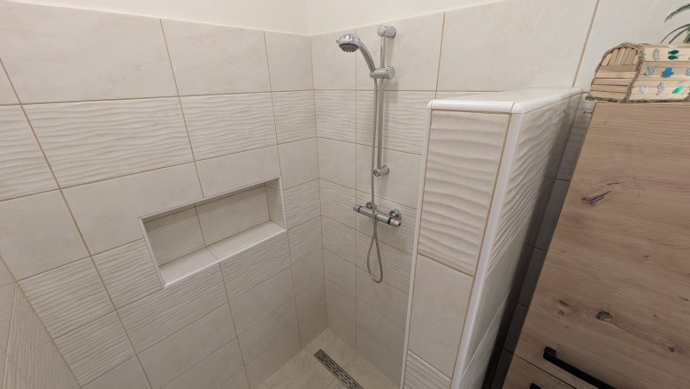 Room 1A - Bathroom, © A.V. Heinrichs Room 1A - Bathroom, © A.V. Heinrichs