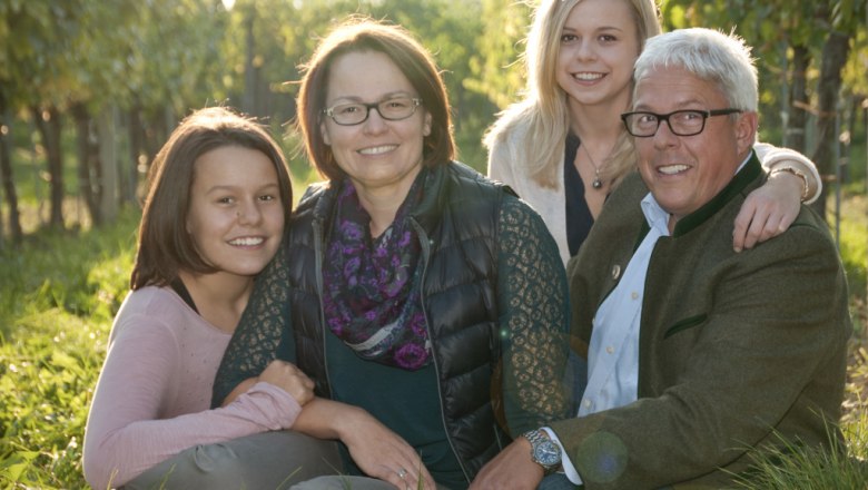 Weingut Familie Schmid, © Familie Schmid Weingut Familie Schmid, © Familie Schmid