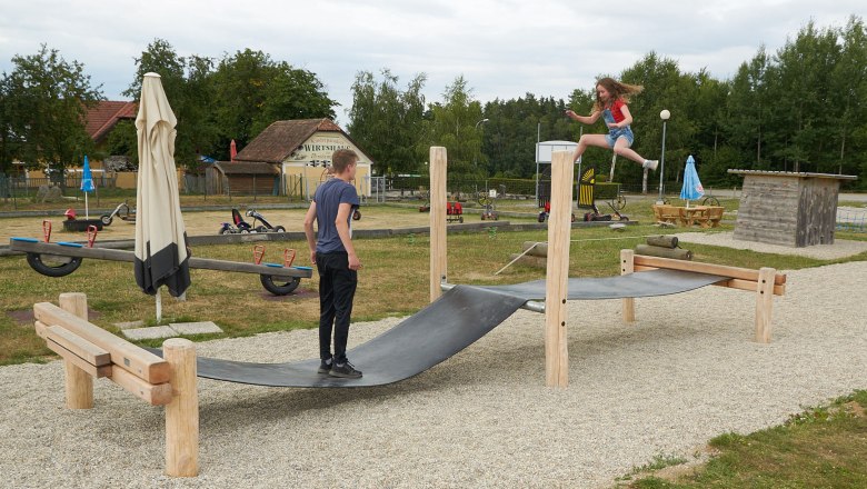 Wackelbrücke, © Familie Mayrhofer Wackelbrücke, © Familie Mayrhofer