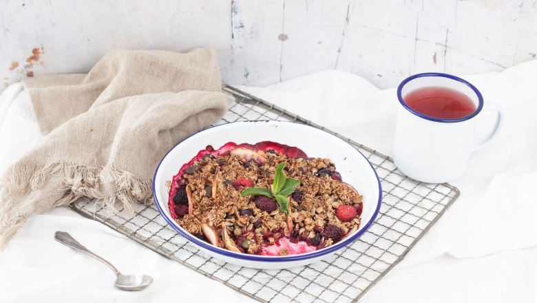 Beeren-Frühstücks-Crumble, © SONNENTOR Beeren-Frühstücks-Crumble, © SONNENTOR