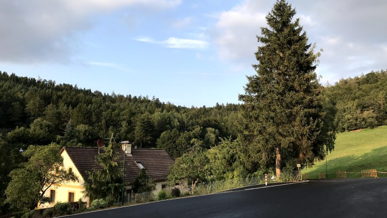 Kirchenvorplatz, © Christoph Gabrisch Kirchenvorplatz, © Christoph Gabrisch