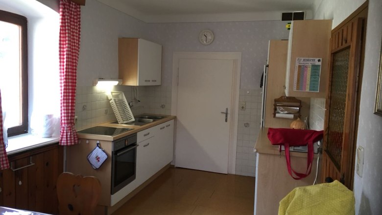 Küche mit modernem Herd, © C. Gabrisch Küche mit modernem Herd, © C. Gabrisch