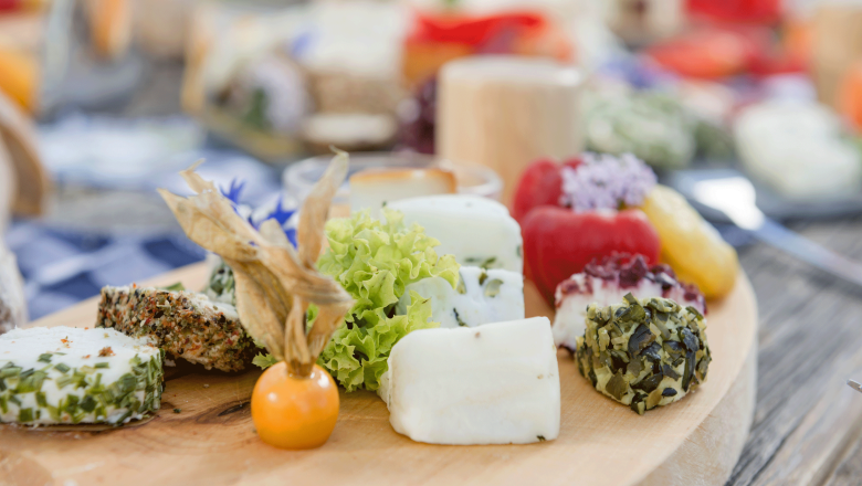 Waldviertelský sýr a chléb, © Waldviertel Tourismus, ishootpeople.at Waldviertelský sýr a chléb, © Waldviertel Tourismus, ishootpeople.at