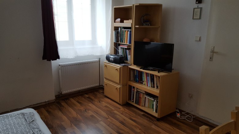 TV, © Peter Schlager TV, © Peter Schlager