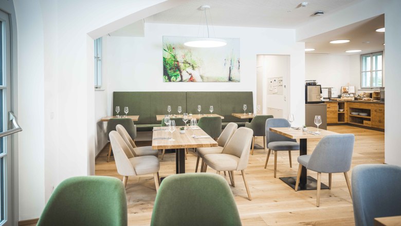 LOISBACH Restaurant im Hotel Schloss Haindorf, © Hotel Schloss Haindorf, KRAL Wachsmann Verlag LOISBACH Restaurant im Hotel Schloss Haindorf, © Hotel Schloss Haindorf, KRAL Wachsmann Verlag