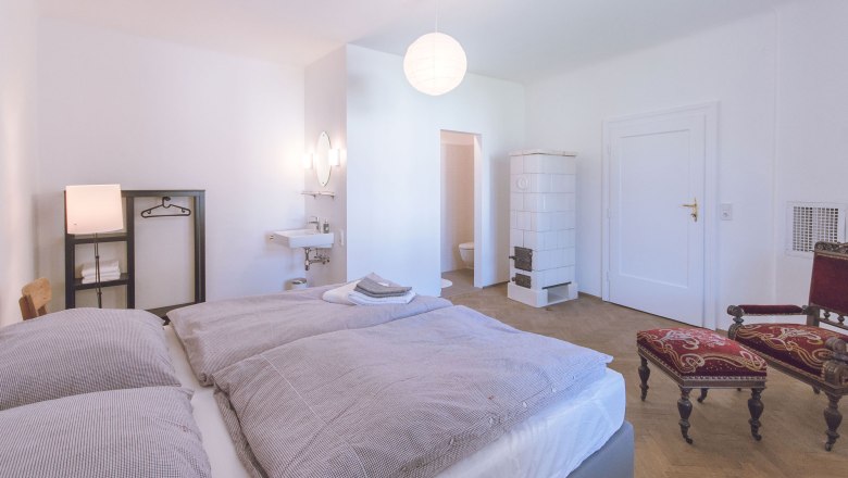 Doppelzimmer „NINA“, © © Zweitwohnsitz, Fotografin Valerie Eccli Doppelzimmer „NINA“, © © Zweitwohnsitz, Fotografin Valerie Eccli