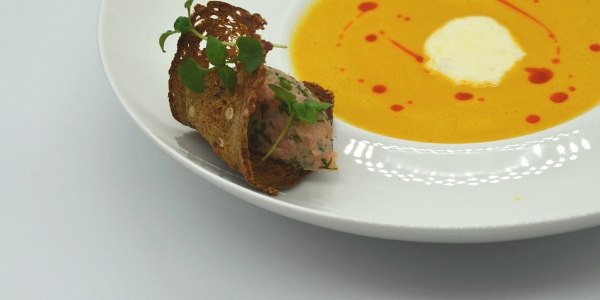 Dish 2, © Yvonne Brunner Dish 2, © Yvonne Brunner