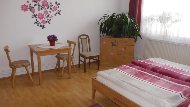 Schlafzimmer, © Weissenboek Gertrud Schlafzimmer, © Weissenboek Gertrud