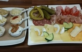 Heurigenspezialitäten in der Mayerei, © Mayerei Heurigenspezialitäten in der Mayerei, © Mayerei