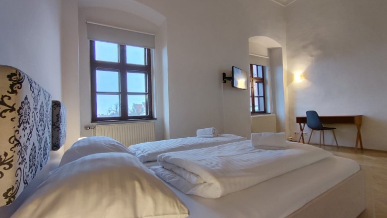 Zimmer im historischen Gebäude, © Kunsthaus HOrn