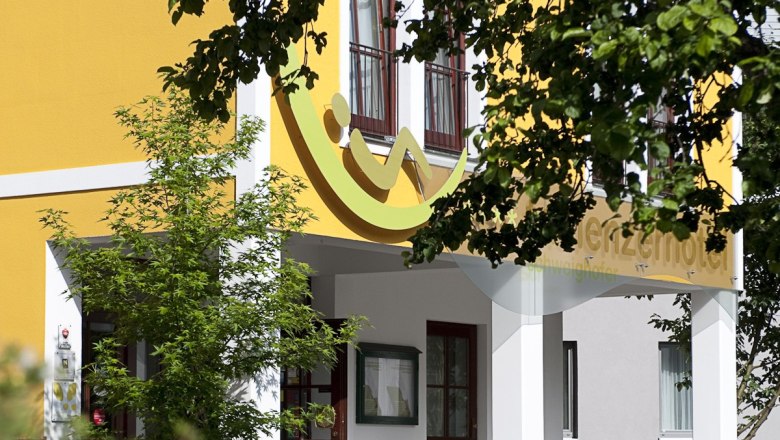 Faulenzerhotel Schweighofer, © 2006 Karl Schweighofer jr. www.kpix.at