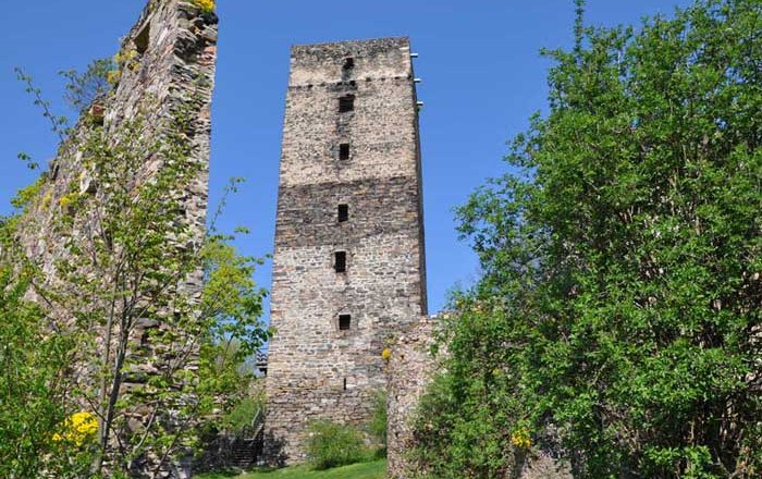 The keep of the Schauenstein Castle ruins, © Leopold Hollensteiner