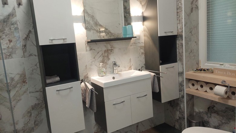 Badezimmer mit WC, © SilviaSchuh