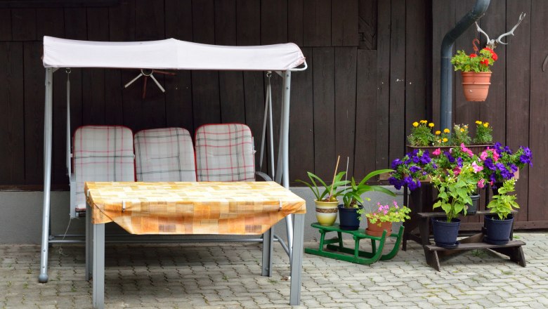 In the courtyard, © Haus Krenn