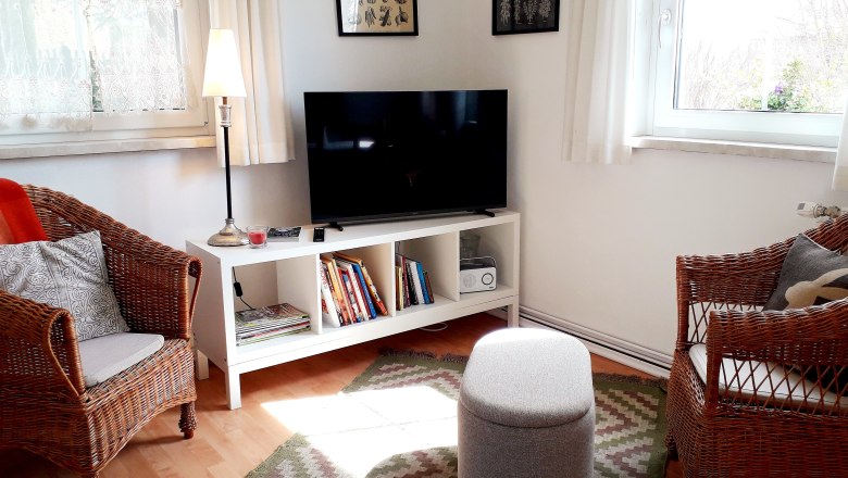 Cozy TV area, © U.E.