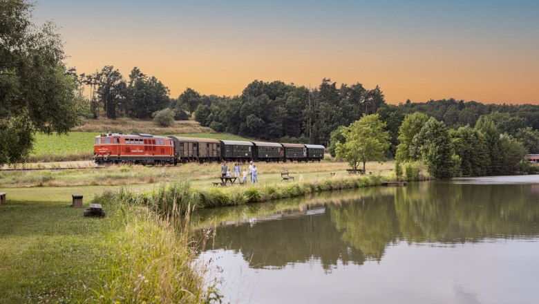 Reblaus Express, © NB, Schwarz-König