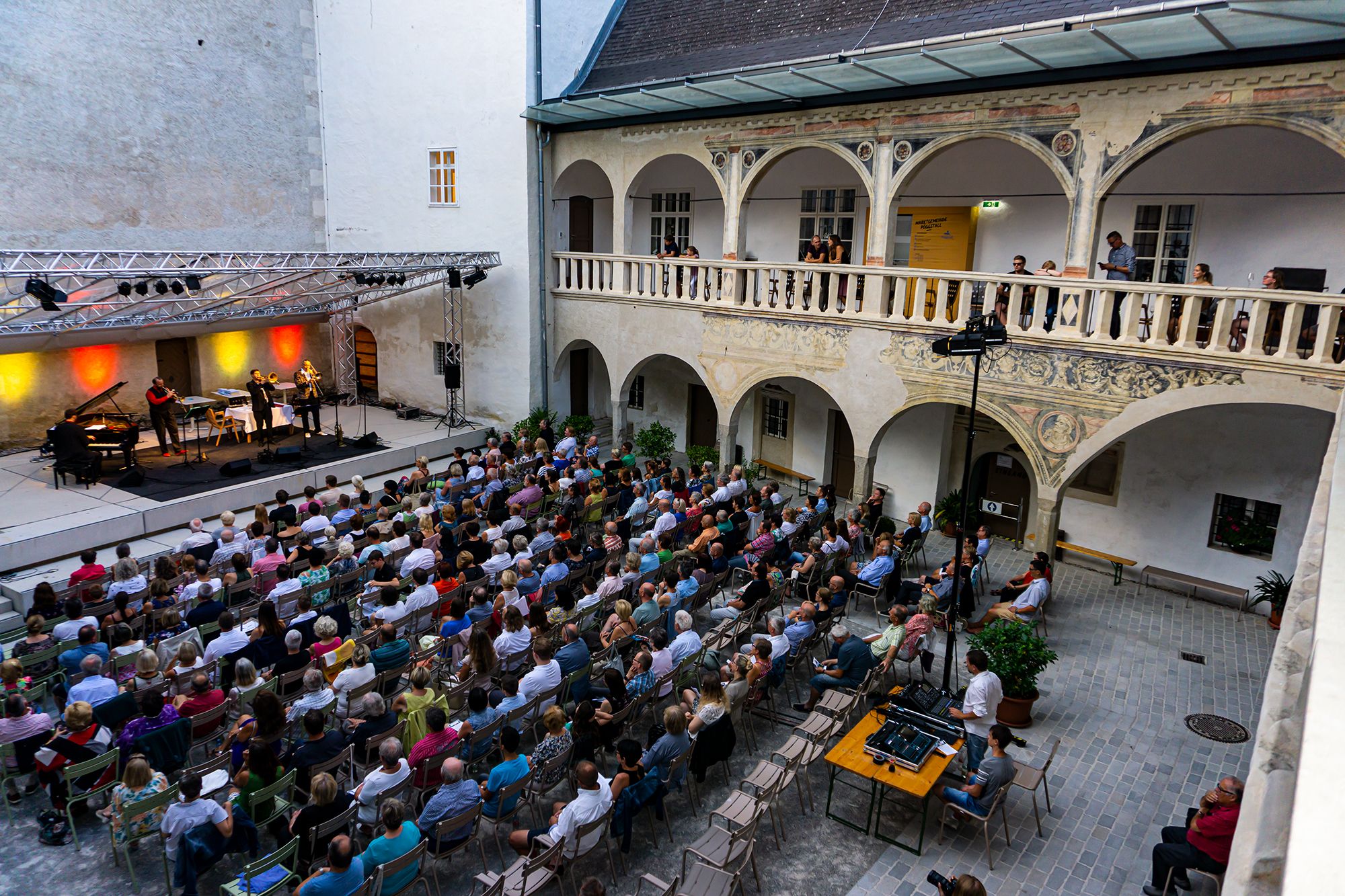 Arkadenhof Schloss Pöggstall