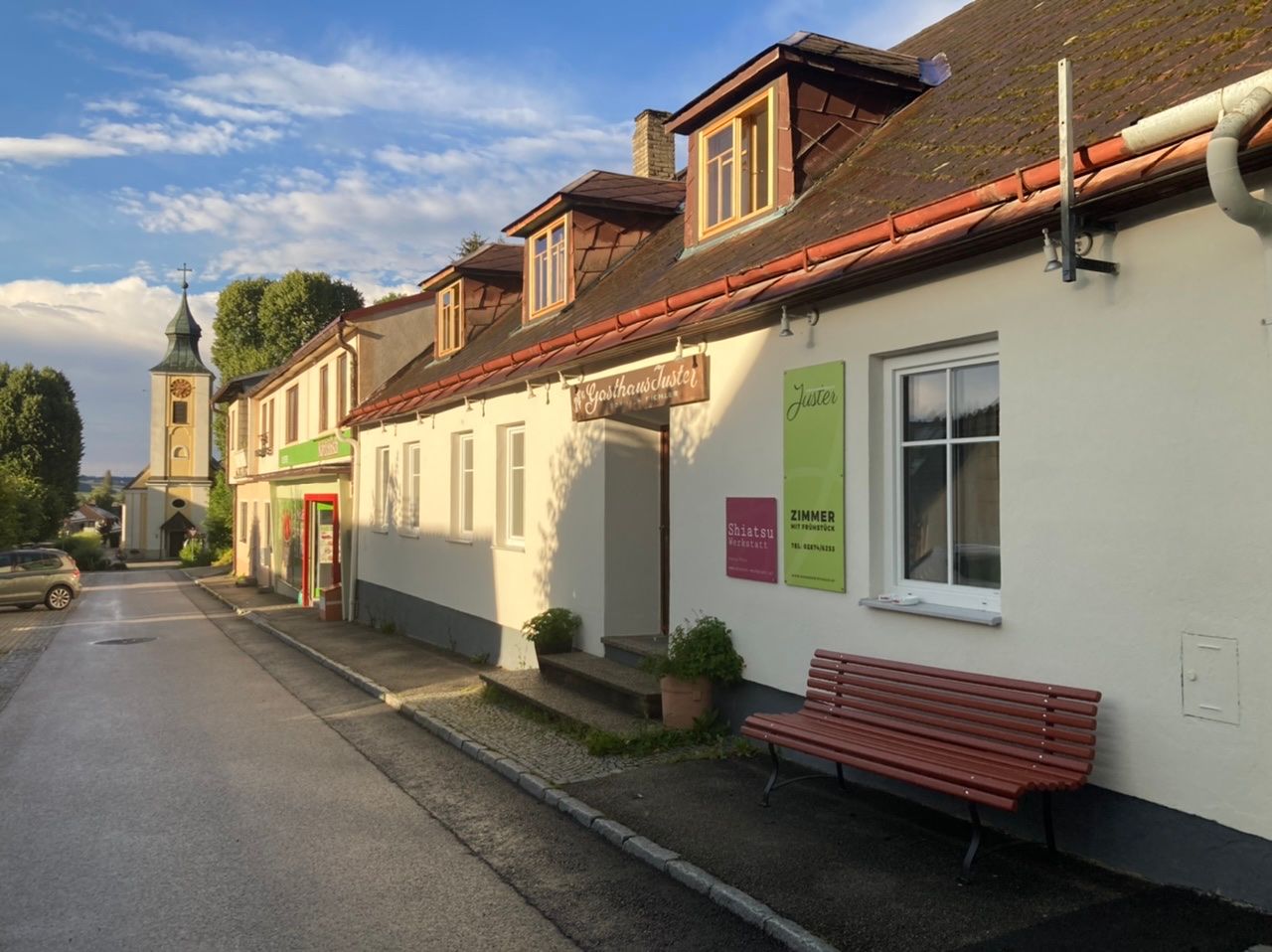 Außenansicht Bühnenwirtshaus Juster