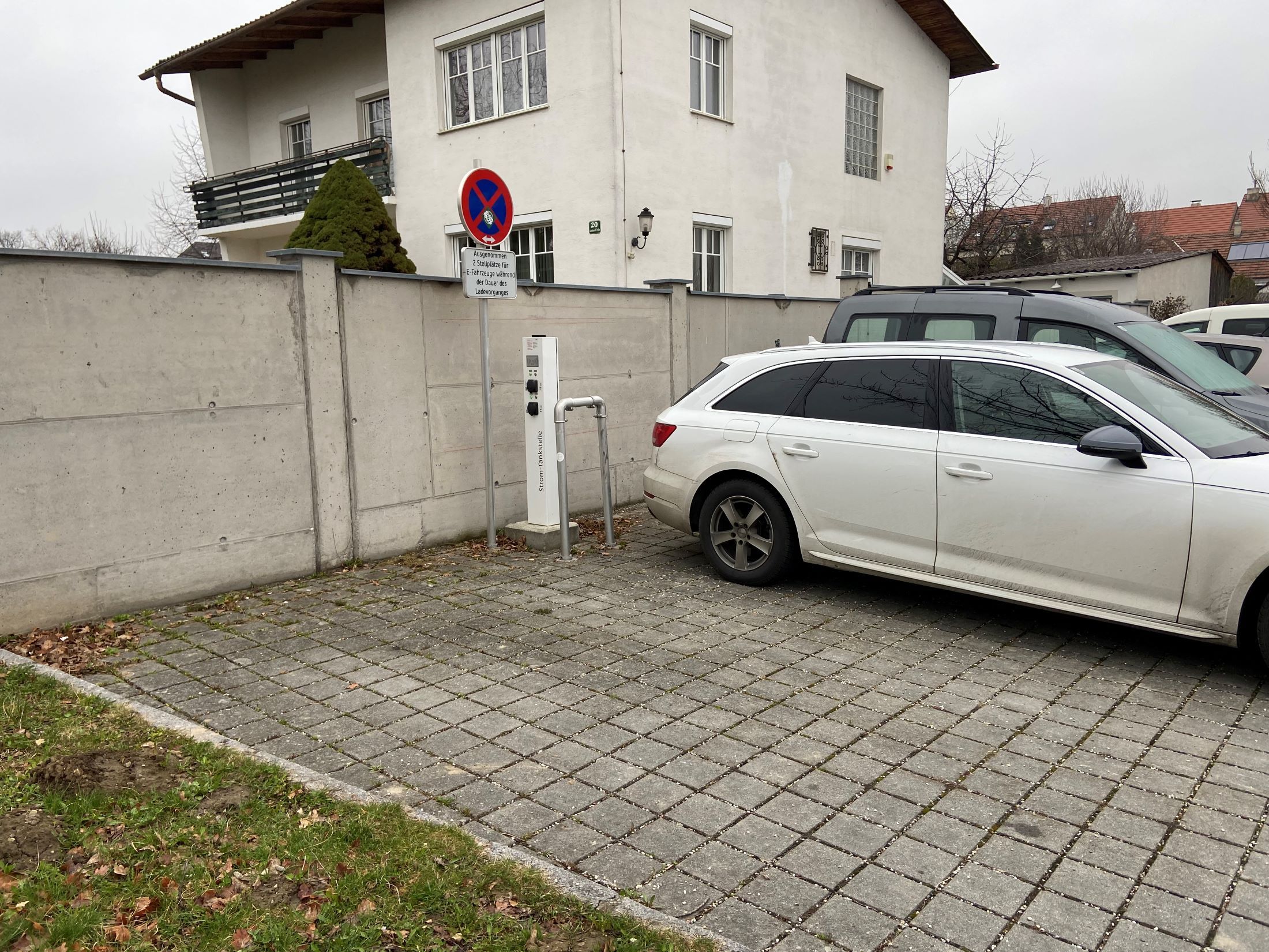 Stromtankstelle in der Walterstraße in Langenlois
