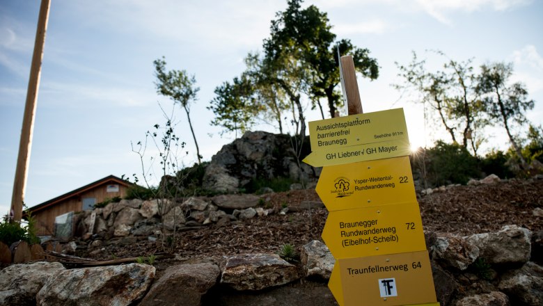 Wandertafeln barrierefreie Aussichtsplattform Braunegg, &copy; Aigner Christoph