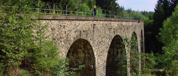 Eisenbahnbrücke/Viadukt beim Weyrerteich, © Georg Walter