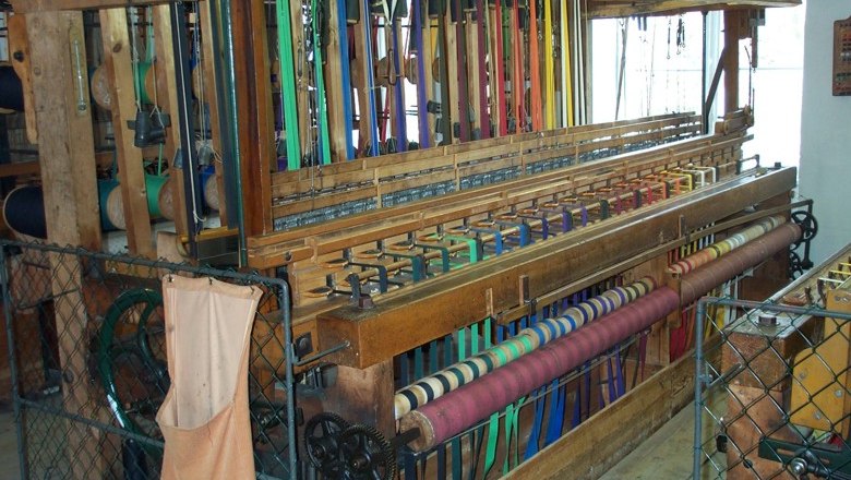 Ribbon loom, © Stadtgemeinde Groß-Siegharts