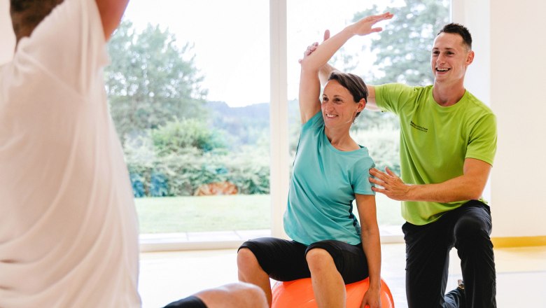 Bewegungstherapie, &copy; Schwarz-K&ouml;nig/Sinzinger - www.sksfoto.at