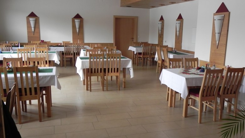 fzz-saal-5468, &copy; MG Sallingberg