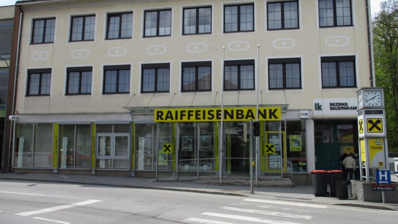 gmuend-i-bahnhofstrasse, © Raiffeisenbank Oberes Waldviertel