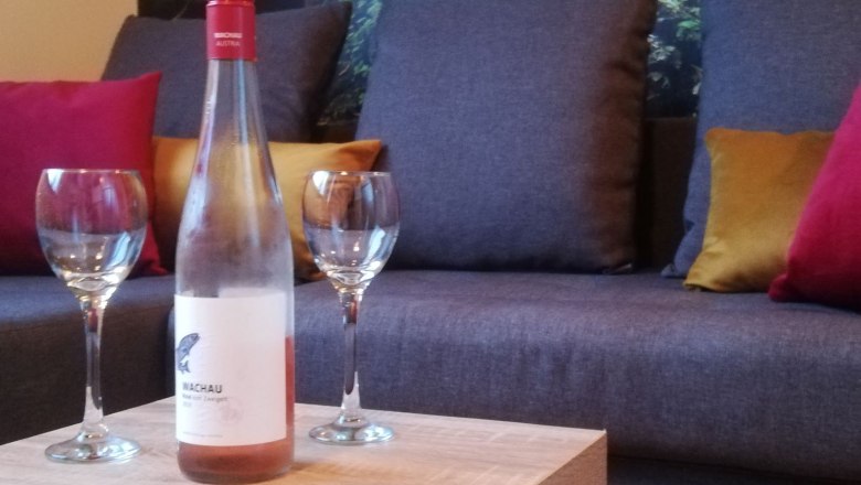 Living room in apartment C, © Wolfgang T. Müller