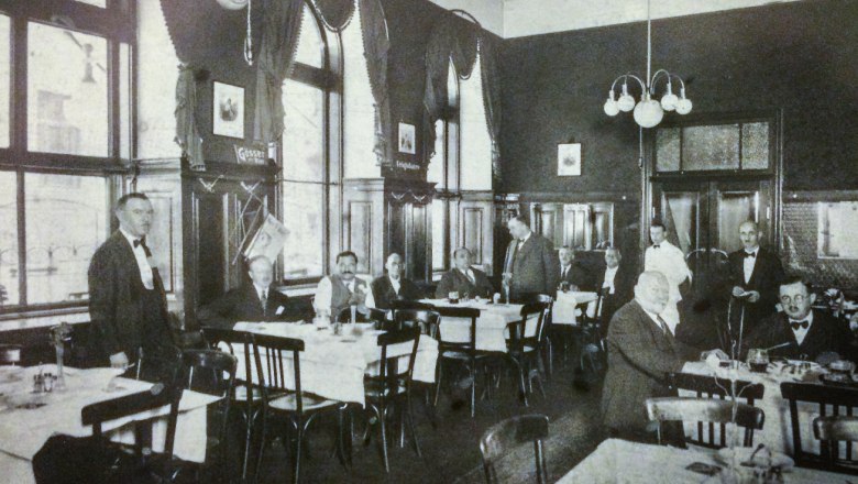 Gaststube im Restaurant Martin Janisch, 1931, © Wald/4ler Stub'n