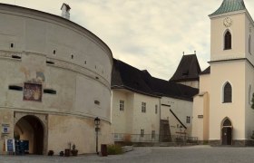 Barbakane mit Hauptplatz, © Gottfried Grossinger