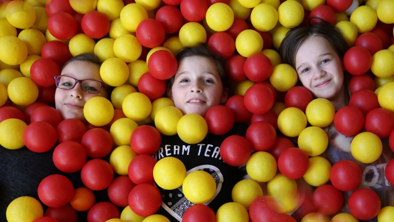 kids space ball pool, © kids space gars