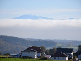 Alpenpanoramablick von St.Oswald aus: vom Schneeberg bis Dachstein, © Gemeinde St. Oswald, Leo Baumberger