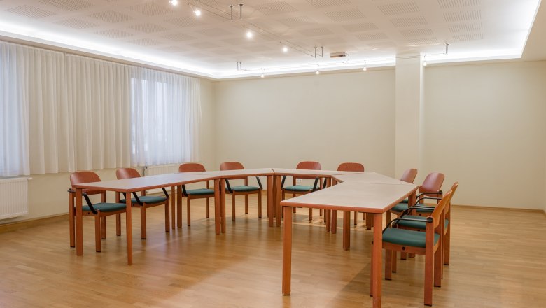 campus-horn-spruce-u-form-seating-min, © campus Horn campus-horn-spruce-u-form-seating-min, © campus Horn