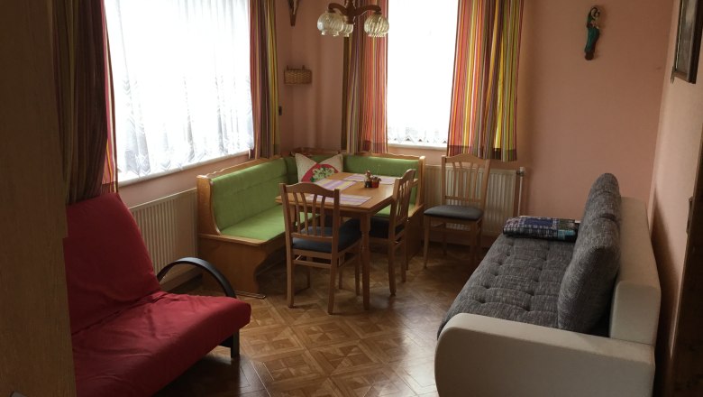 Wohnbereich, &copy; Amstetter's Ferienwohnung