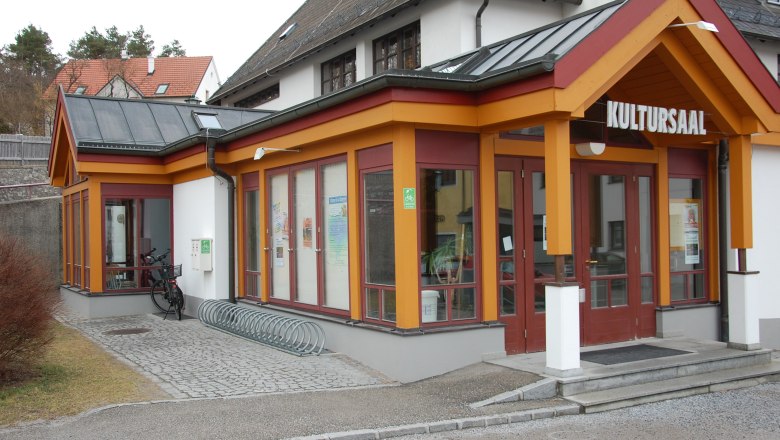 e-bike charging stations at the Kultursaal, © Wolfgang Mayrhofer
