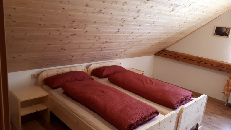Zimmer 2 Dopplbett, © Ferienhaus Buxbaum