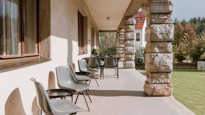 Zweitwohnsitz Terrasse, © Zweitwohnsitz, Fotografin Valerie Eccli