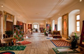 Ausstellung im Rittersaal, &copy; Stadtgemeinde Gro&szlig;-Siegharts