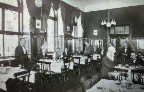Gaststube im Restaurant Martin Janisch, 1931, © Wald/4ler Stub'n