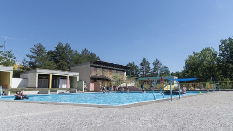 Terrassenbad Drosendorf, &copy; Emil Jovanov