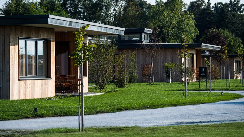 Cottages exterior view, © Nik Pichler