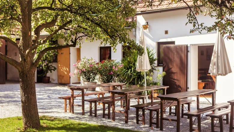 Innenhof, &copy; Weingut am Berg